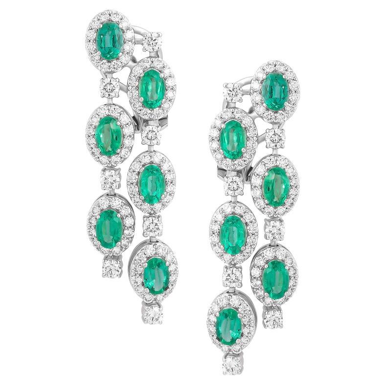 NWT 18 Karat Gold Glittering Fancy Green Emerald Diamond Dangle Earrings For Sale