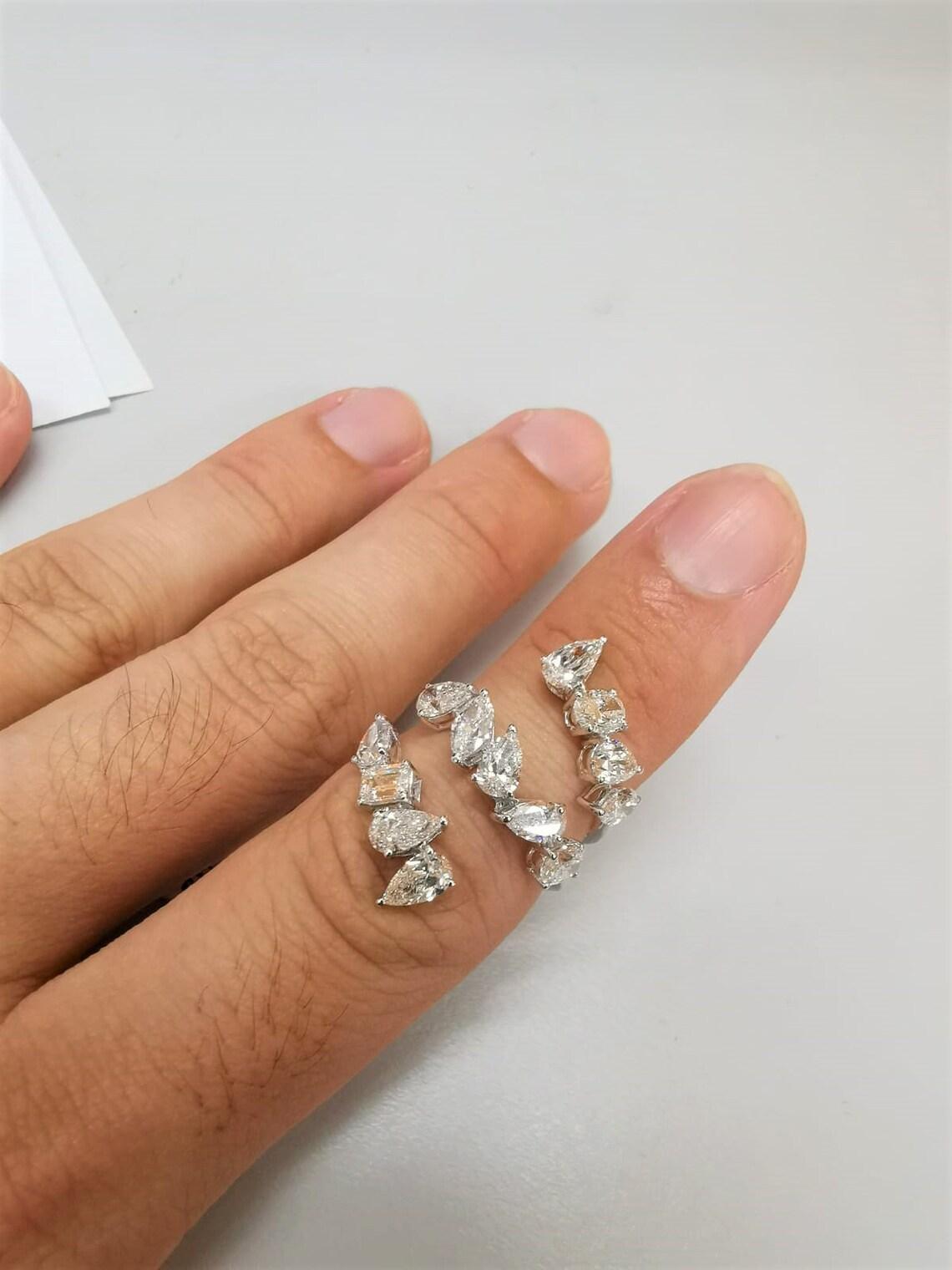 NWT 18 Karat Fancy Large Magnificent Glittering Fancy Diamond Wrap Ring Band In condizioni Nuovo in vendita a New York, NY