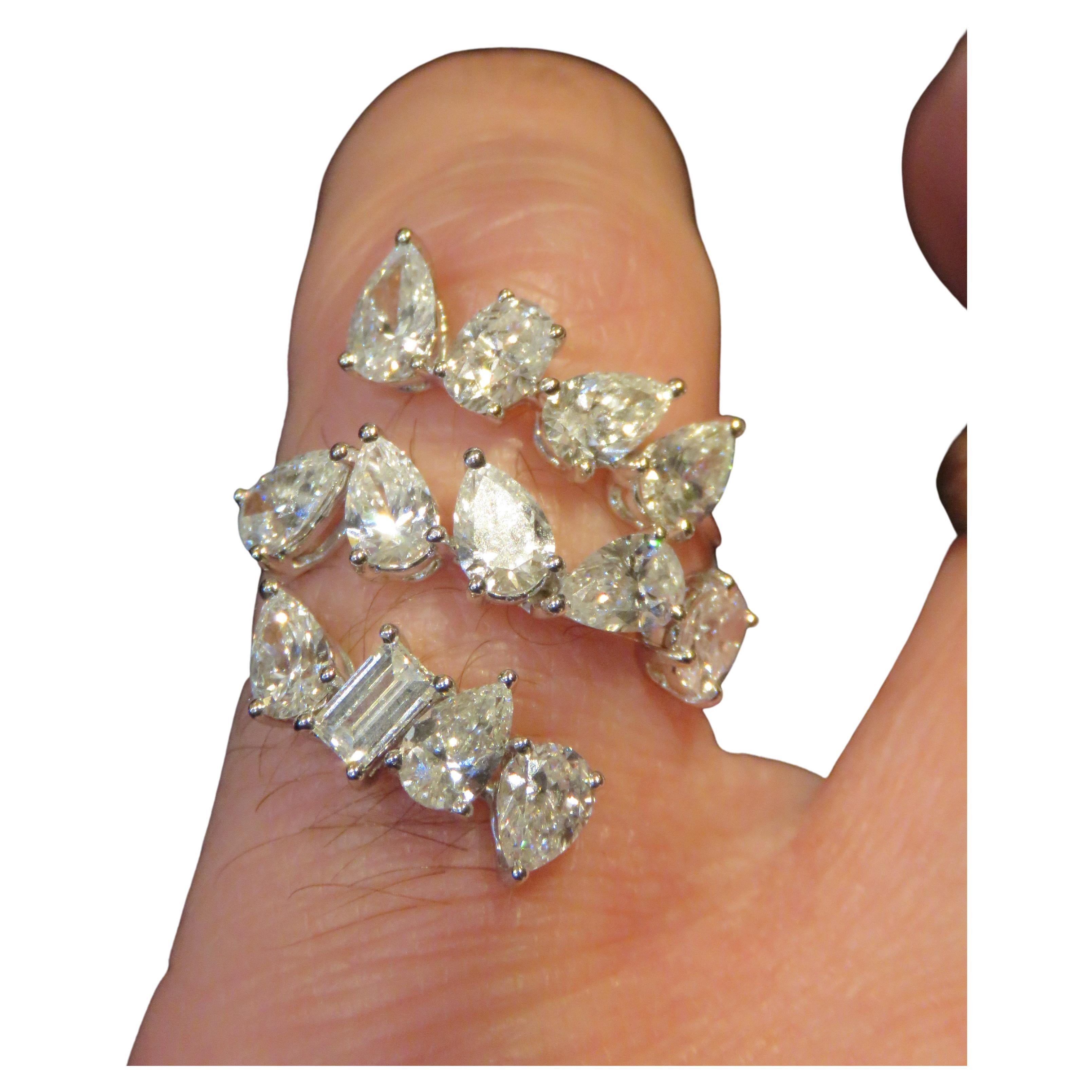 NWT 18 Karat Fancy Large Magnificent Glittering Fancy Diamond Wrap Ring Band in vendita