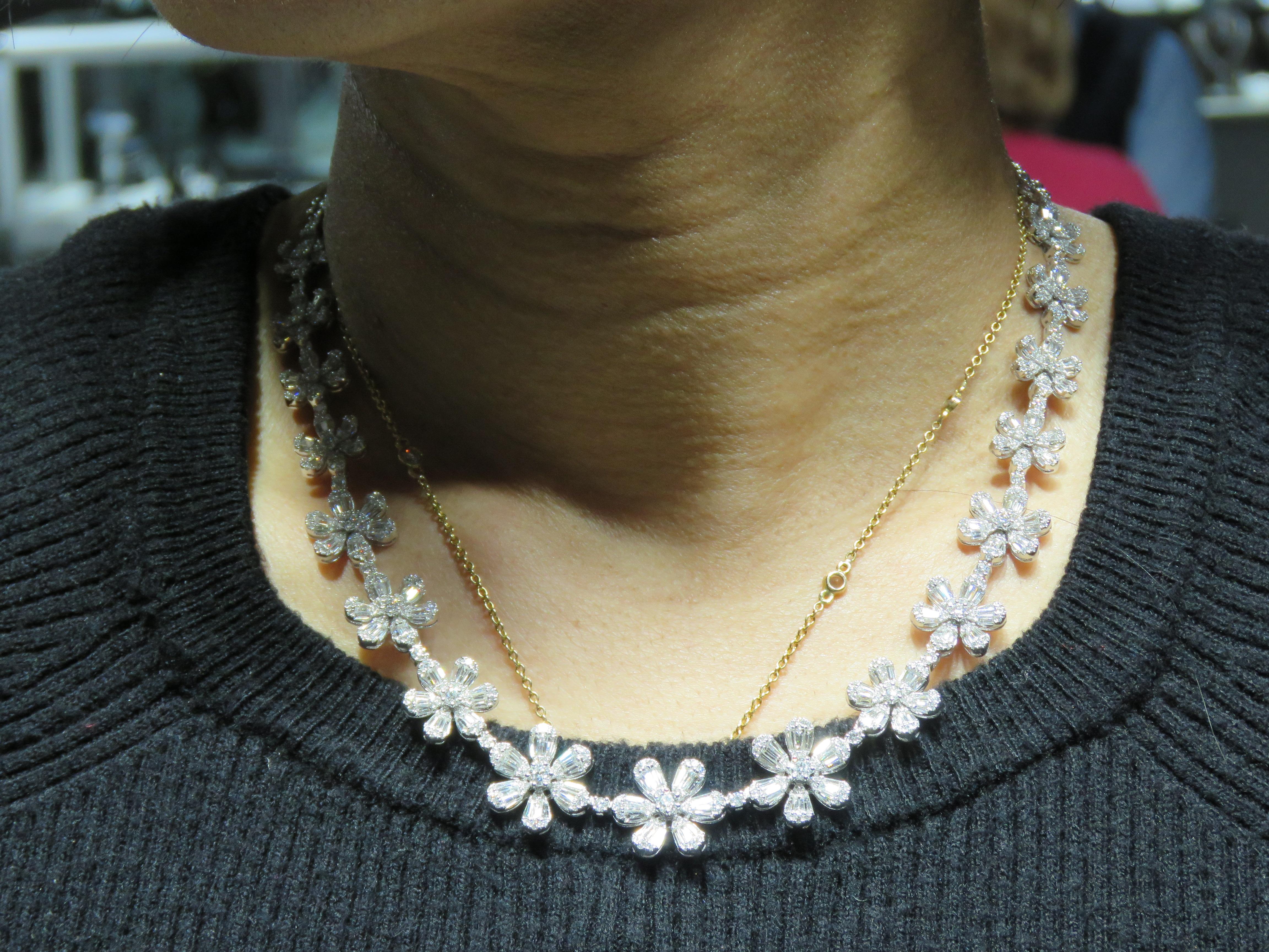 De las mujeres NWT Collar de Oro 18KT $50, 000 Fancy Glittering 8.50CT Flower Diamond Strand en venta