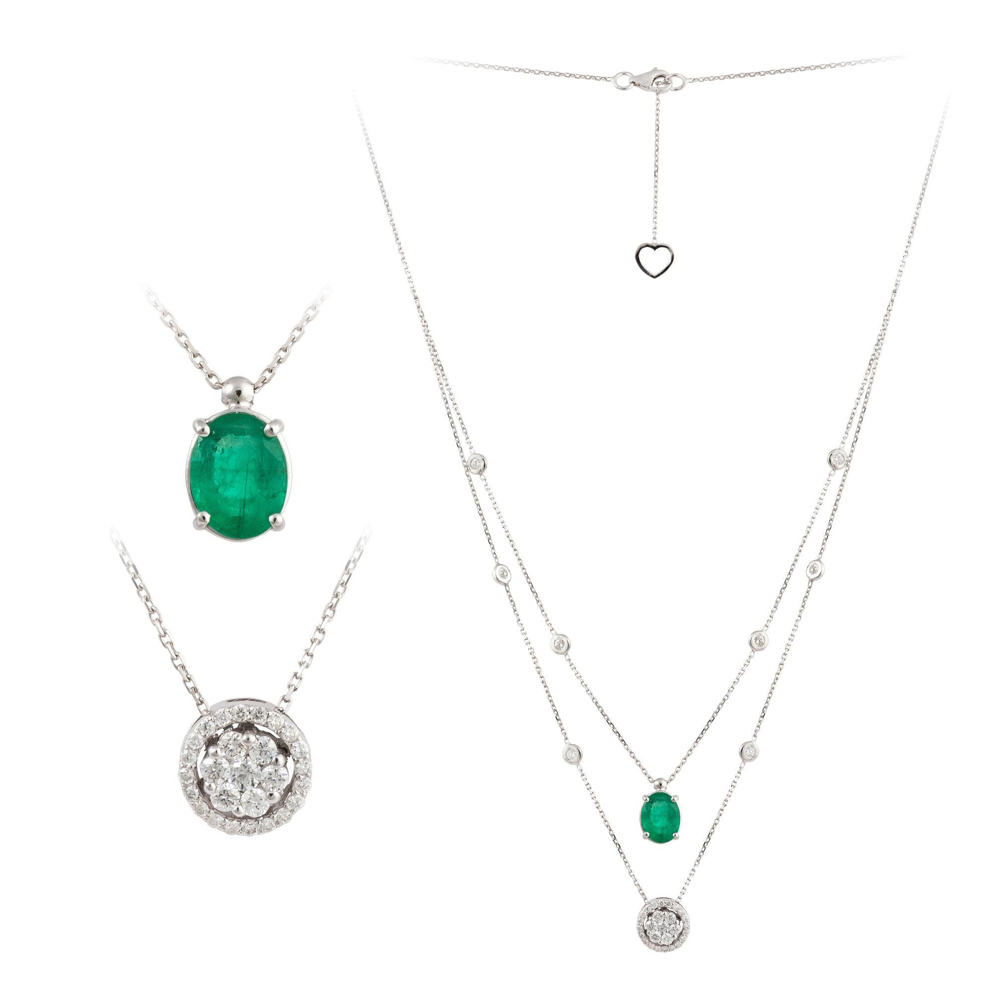 Emerald Cut Nwt 18KT Gold $7, 000 Glittering Fancy Green Emerald Diamond Pendant Necklace For Sale