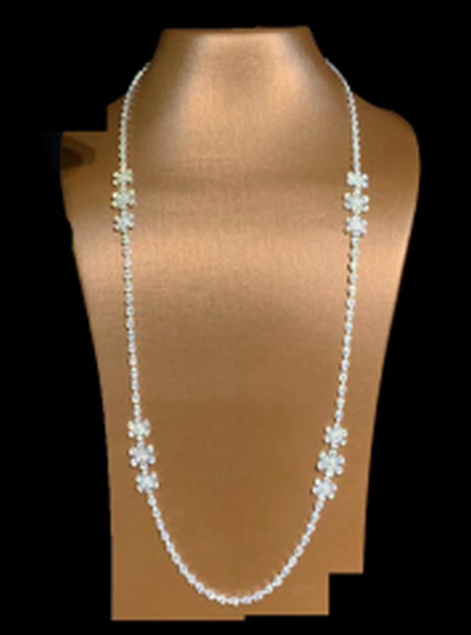 NWT Oro 18KT $72,000 Fancy Triple 3 Flower Long Diamond Strand Collana In condizioni Nuovo in vendita a New York, NY