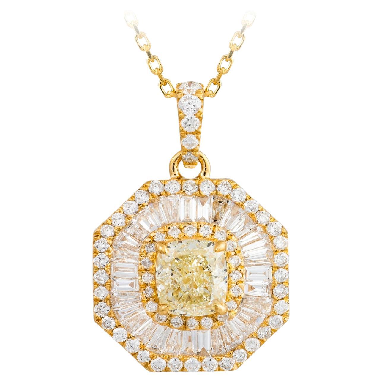 NWT $19, 000 18KT Gold Large Glittering Fancy Yellow Diamond Pendant Necklace For Sale