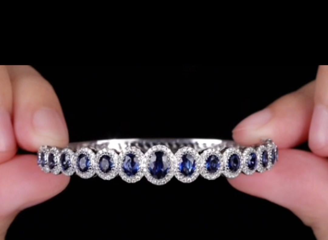 Nwt $19, 000 Rare 18kt Gold Fancy Sapphire Diamond Cuff Bangle Bracelet In New Condition For Sale In New York, NY