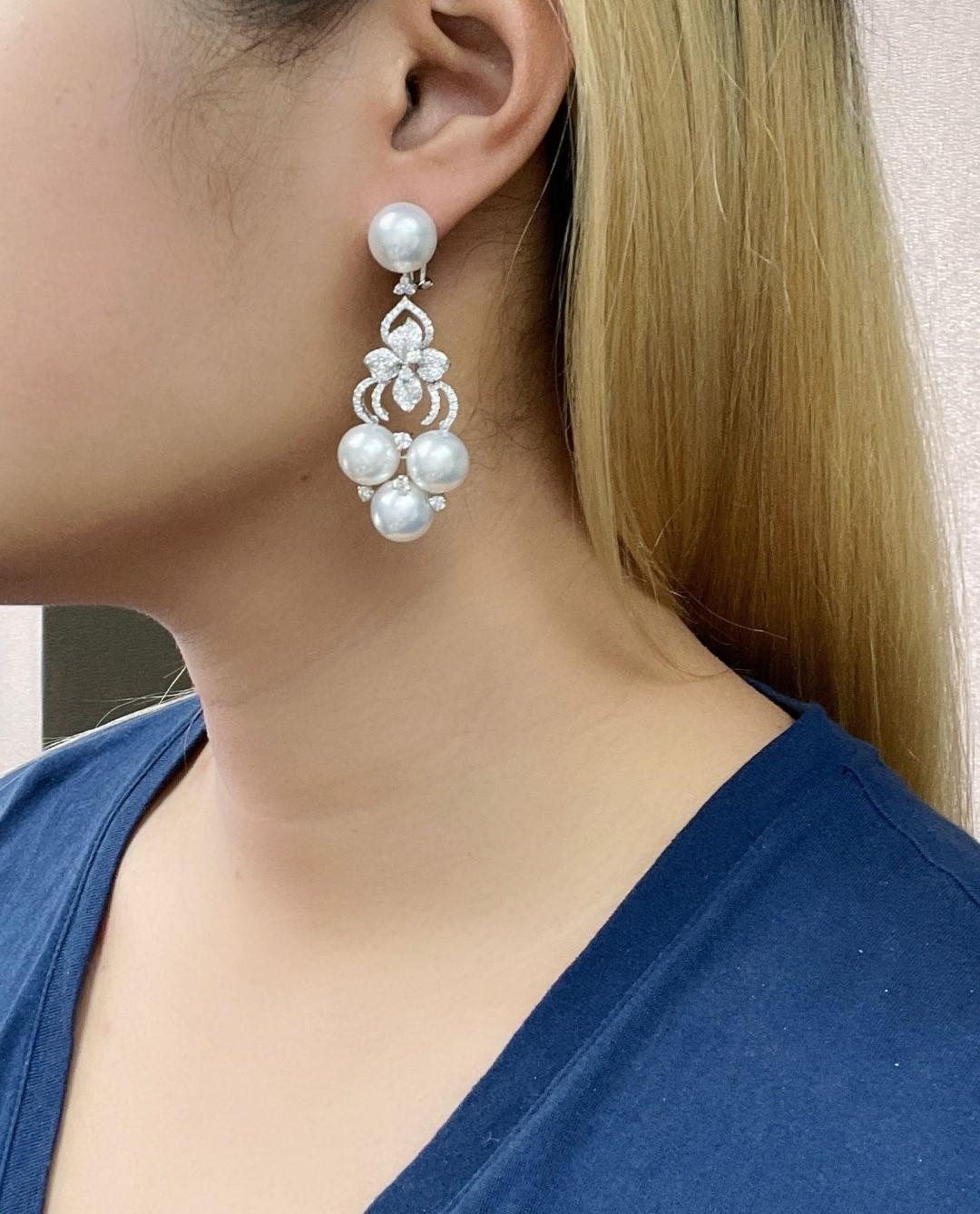 Mixed Cut NWT $19, 500 18KT Gold Rare Lrg South Sea Pearl Gorgeous Diamond Dangle Earrings For Sale