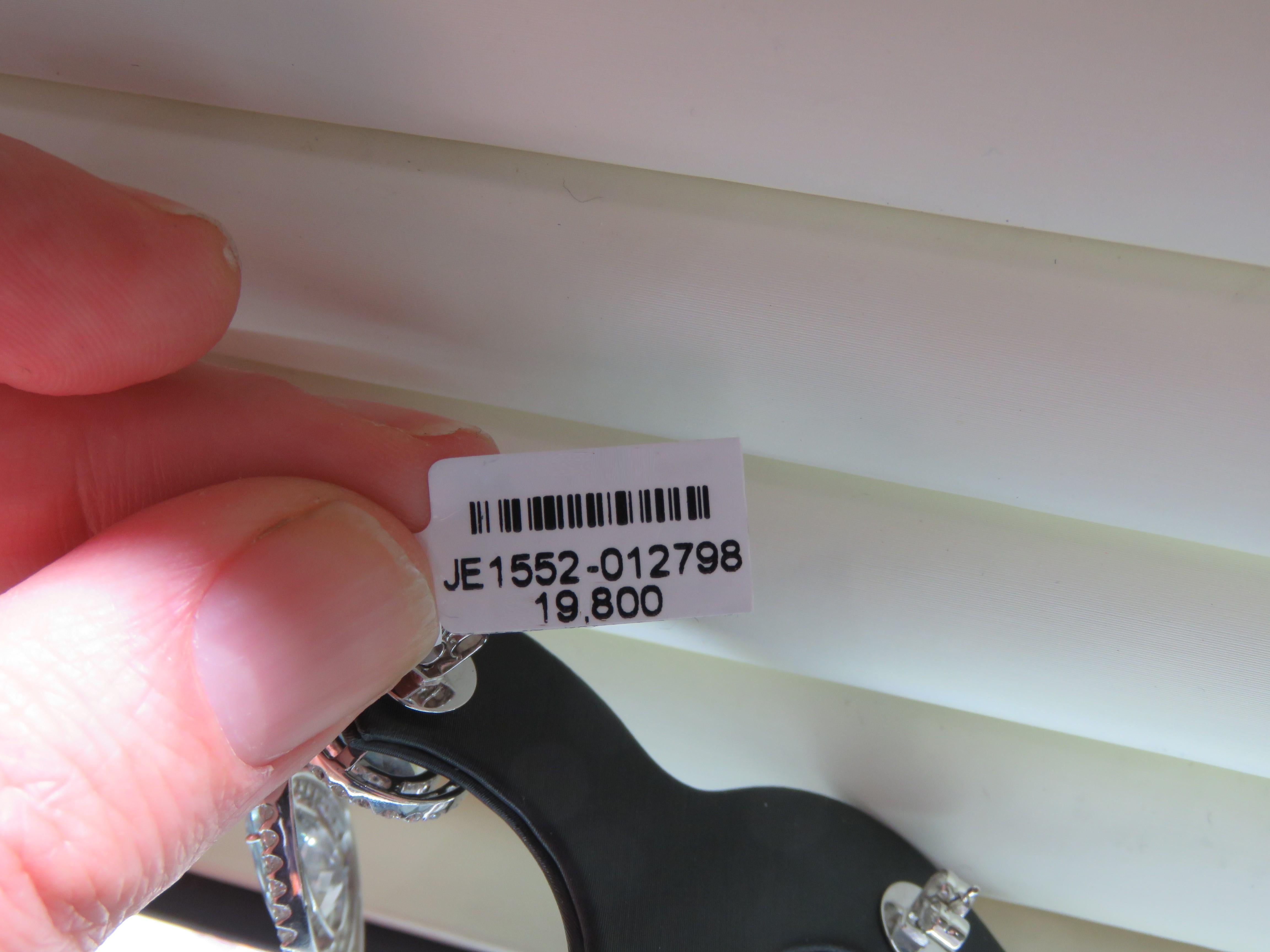 Donna NWT $19, 800 Rari orecchini a goccia in oro 18KT con acquamarina fantasia e diamante in vendita