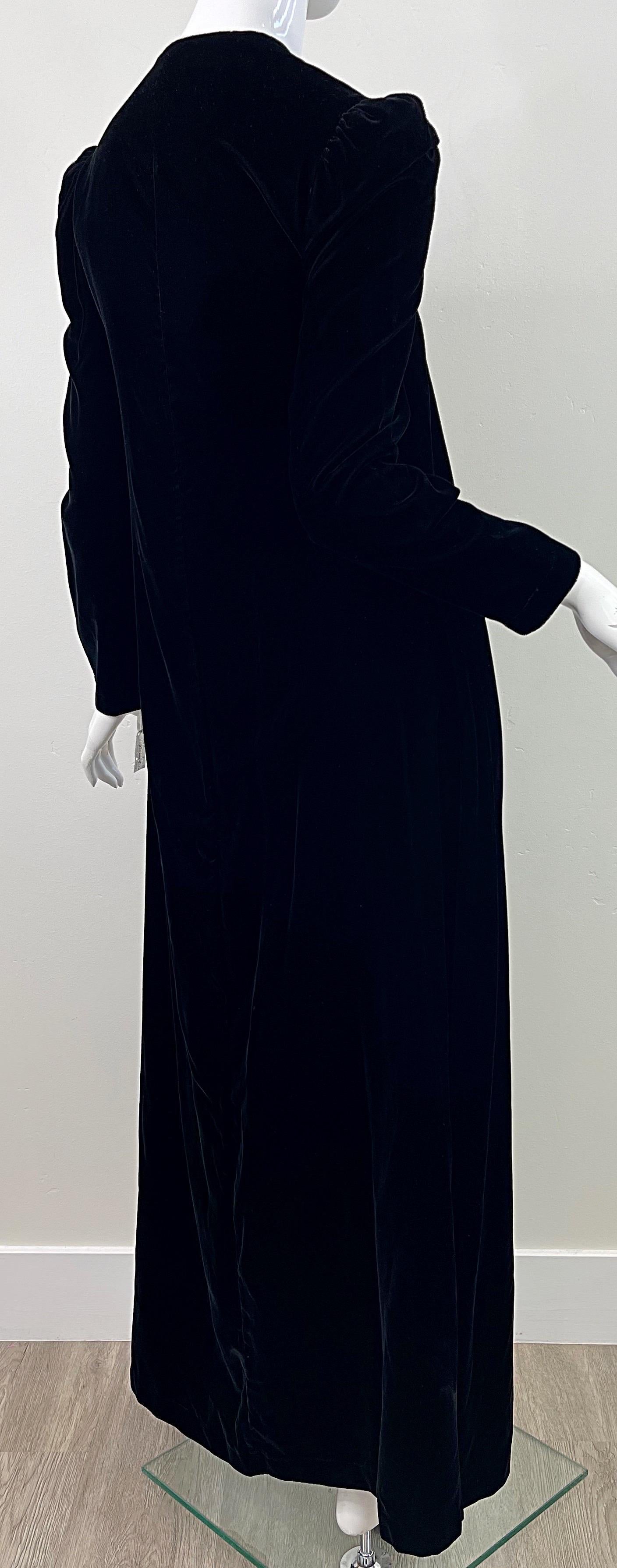 NWT 1980s Sabeth Row Saks 5th Avenue Black Silk Velvet Vintage Wrap Robe Dress For Sale 6