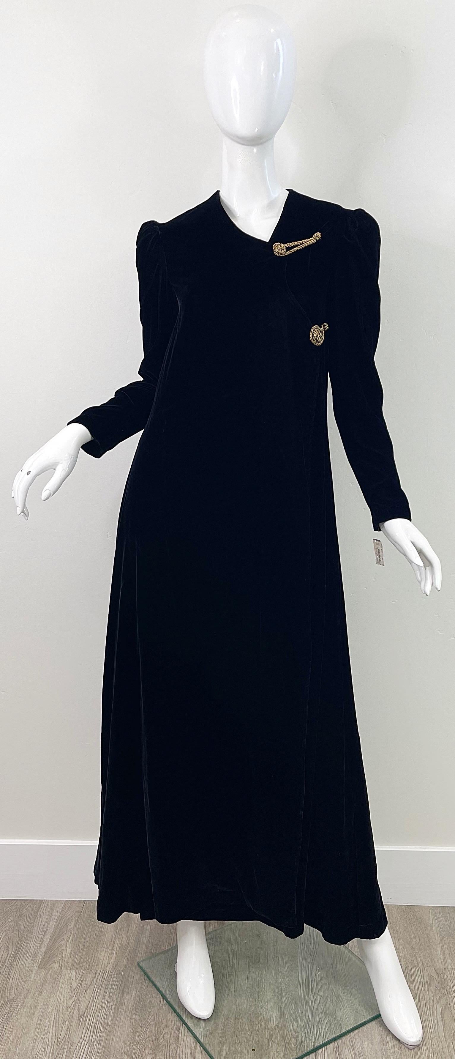 NWT 1980s Sabeth Row Saks 5th Avenue Black Silk Velvet Vintage Wrap Robe Dress For Sale 10