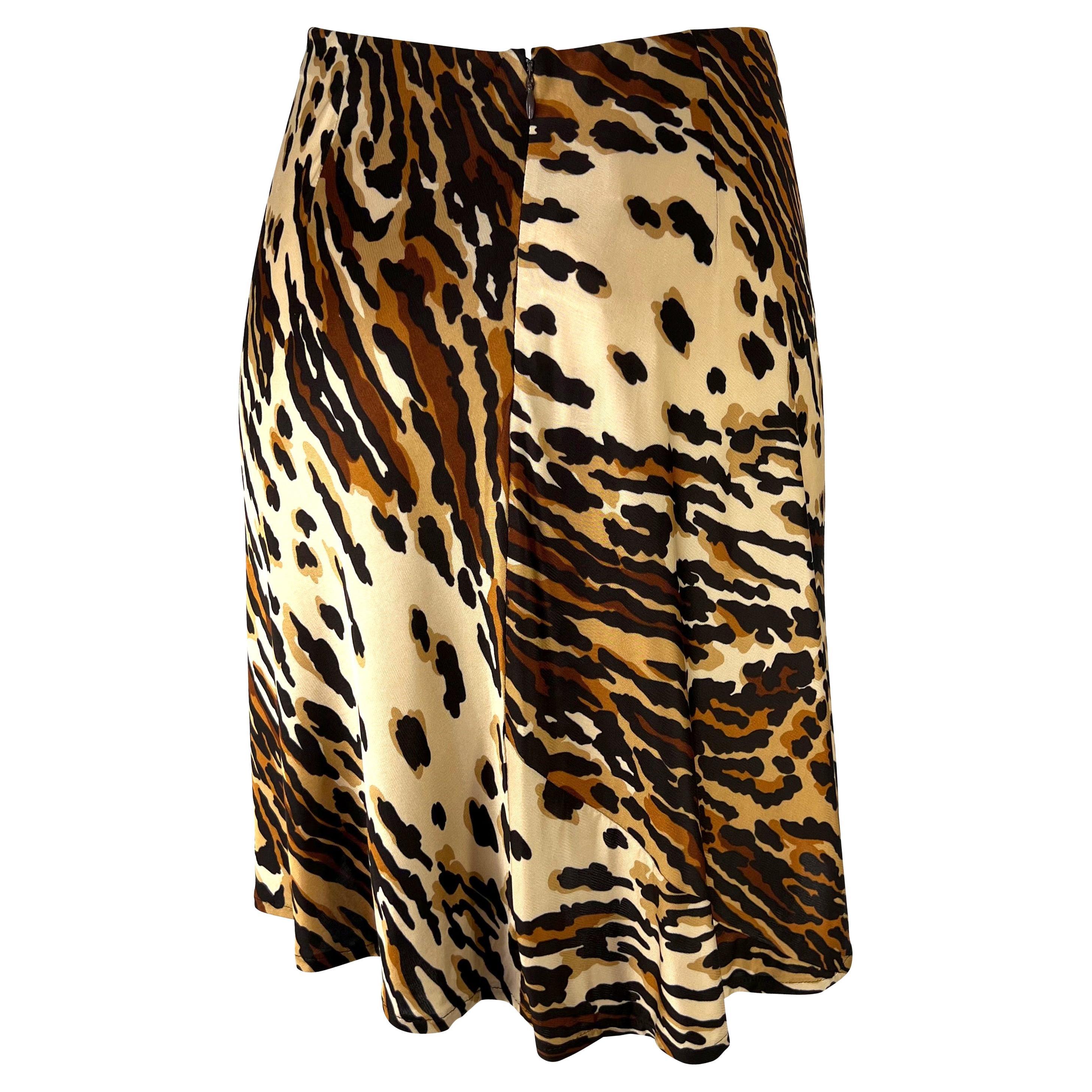 NWT 1990s Dolce & Gabbana Animal Print Stretch Viscose Skirt In New Condition For Sale In West Hollywood, CA
