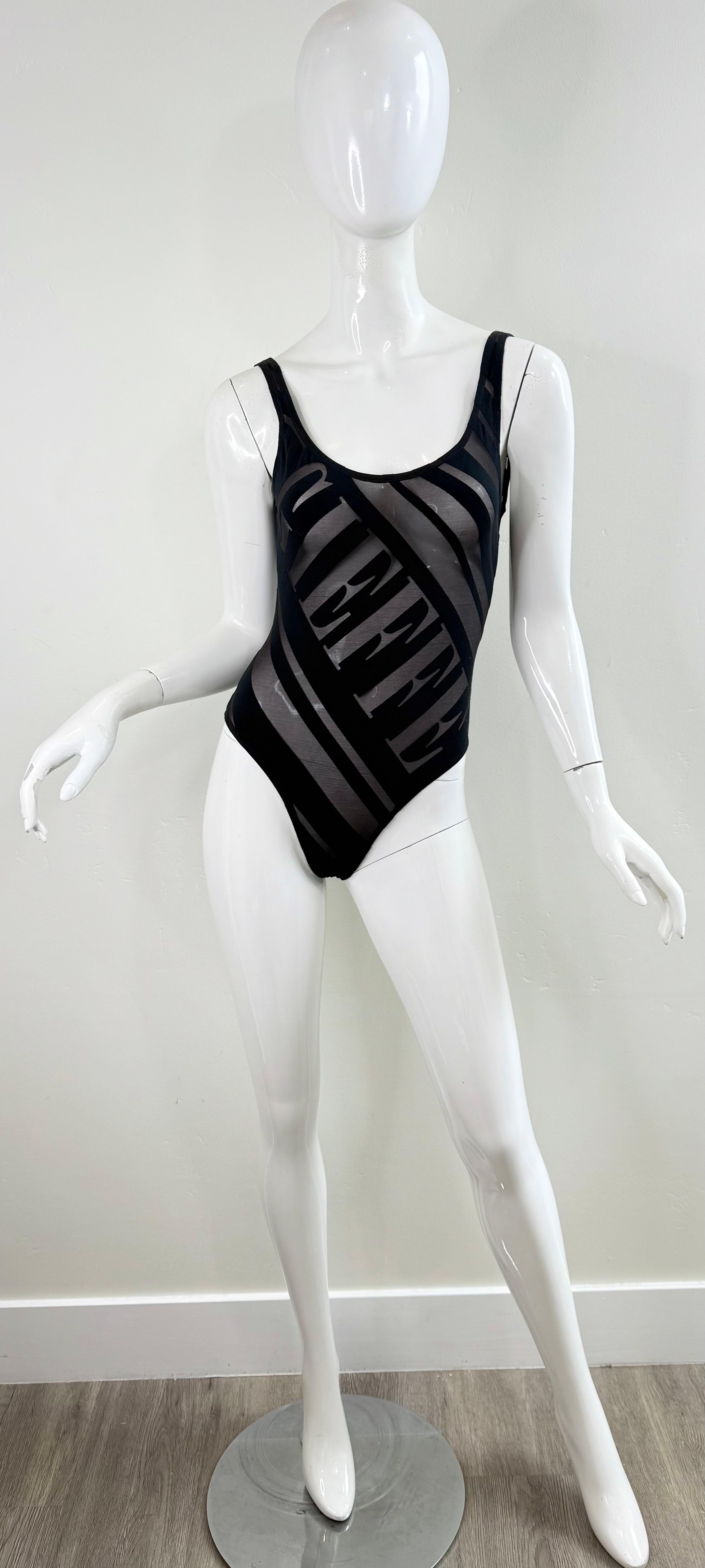 NWT 1990er Jahre Gianfranco Ferre schwarz schiere Logo Vintage One Piece Badeanzug Bodysuit im Angebot 9