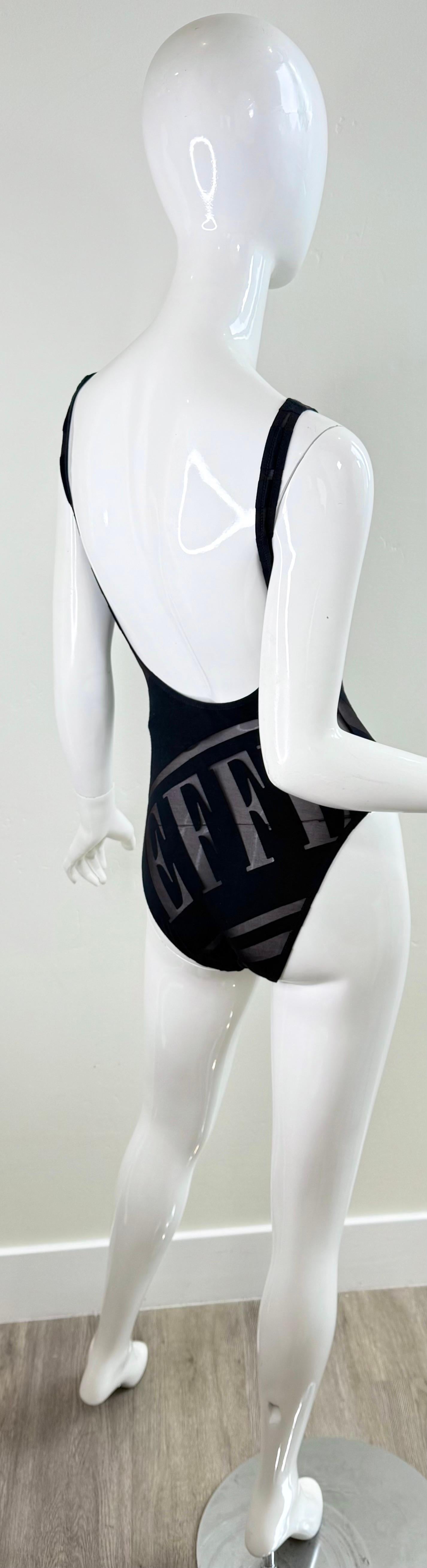 NWT 1990er Jahre Gianfranco Ferre schwarz schiere Logo Vintage One Piece Badeanzug Bodysuit im Angebot 11