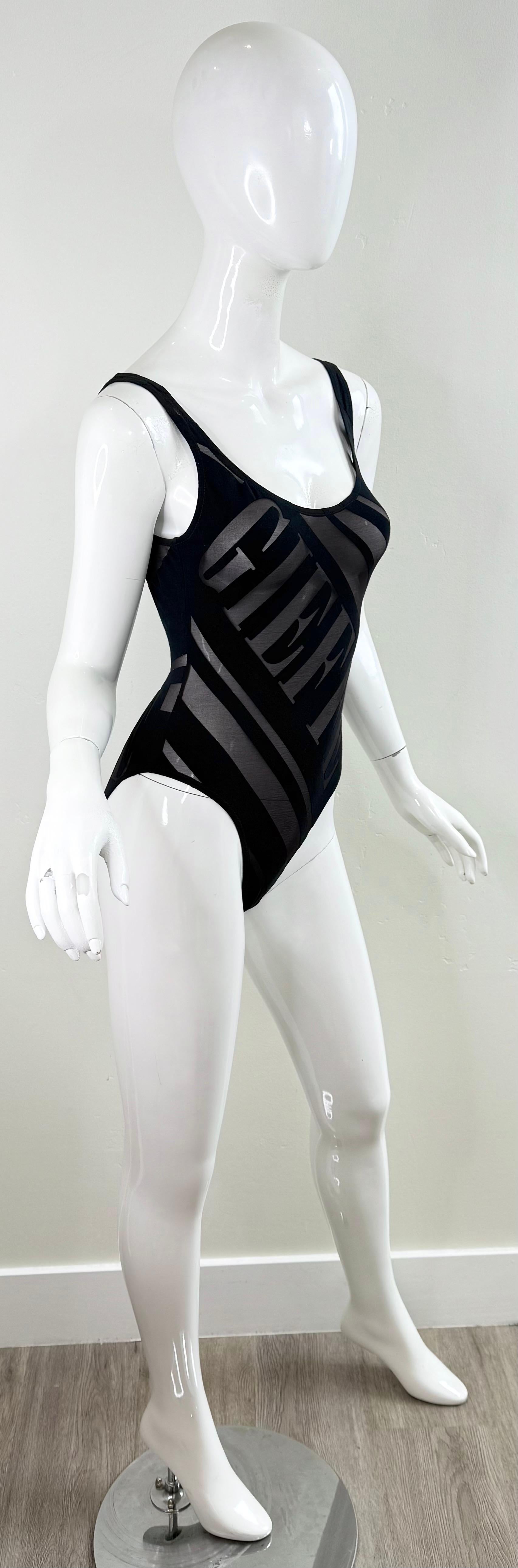 NWT 1990er Jahre Gianfranco Ferre schwarz schiere Logo Vintage One Piece Badeanzug Bodysuit im Angebot 2