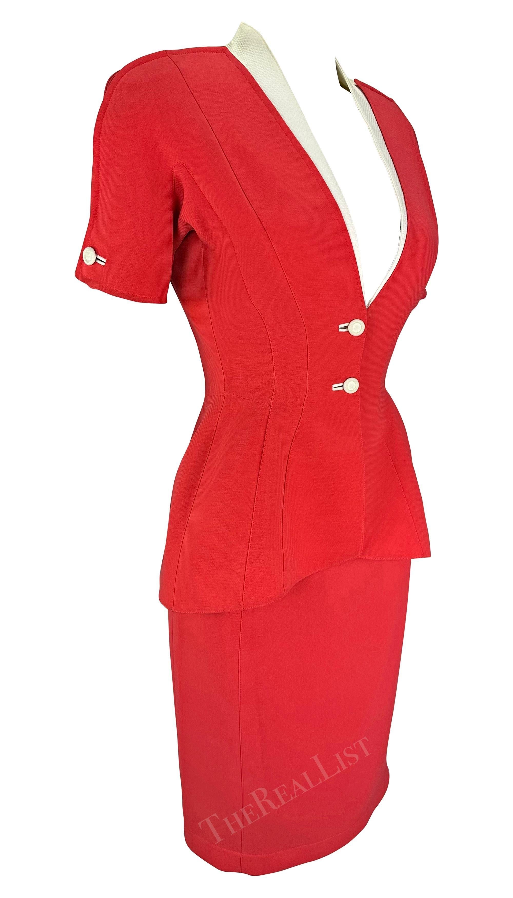 NWT 1990s Thierry Mugler Traje de Falda de Manga Corta Rosa Claro Blanco en venta 1
