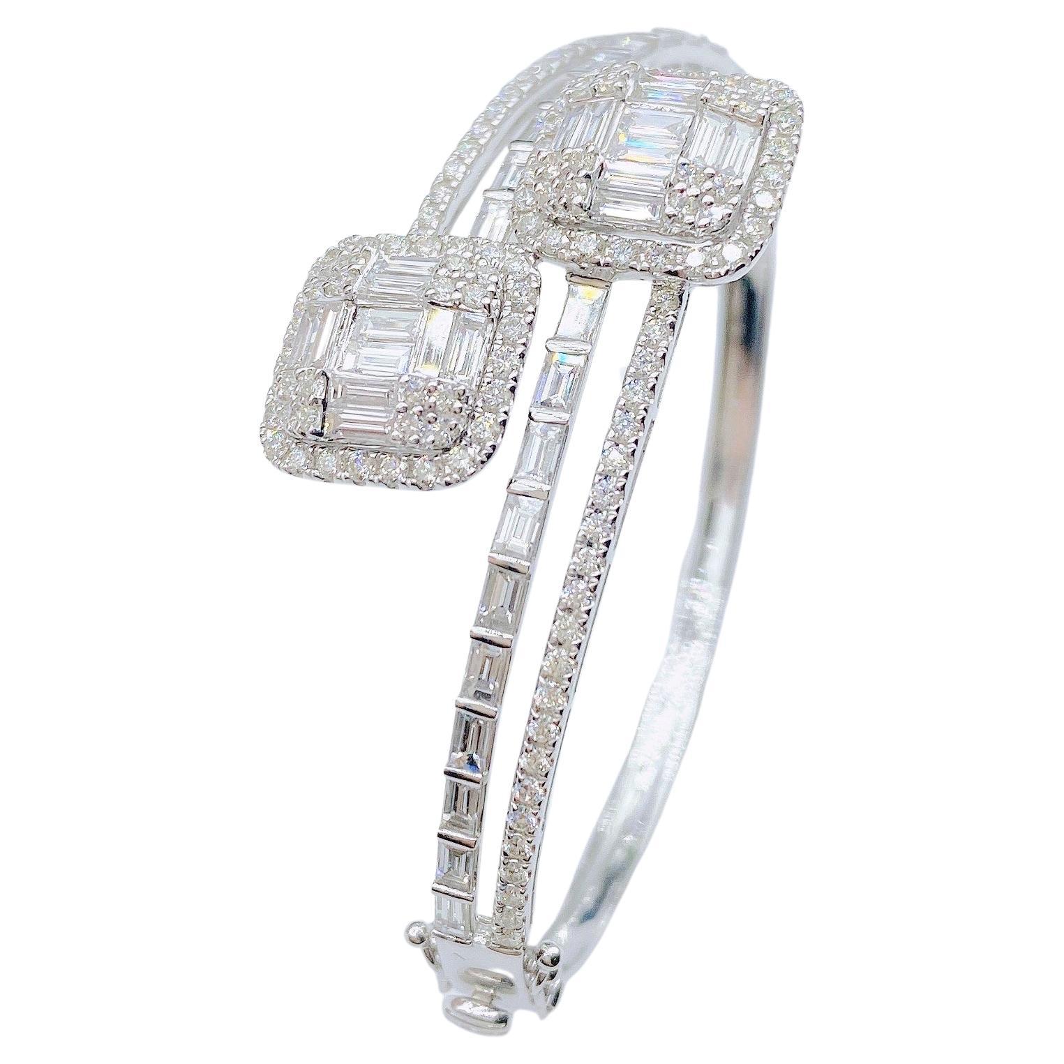 Superbe manchette jonc jonc croisé fantaisie en or 18 carats et diamants, neuf avec étiquette, 14 939 $