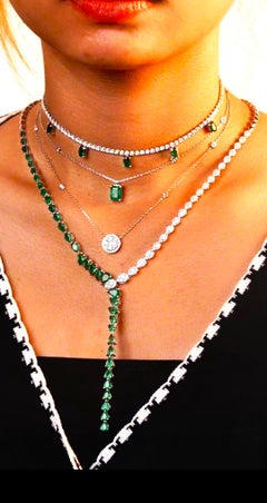 Collier serpent fantaisie pailleté émeraude et diamants 18 carats, 20 000 $, Neuf avec étiquette