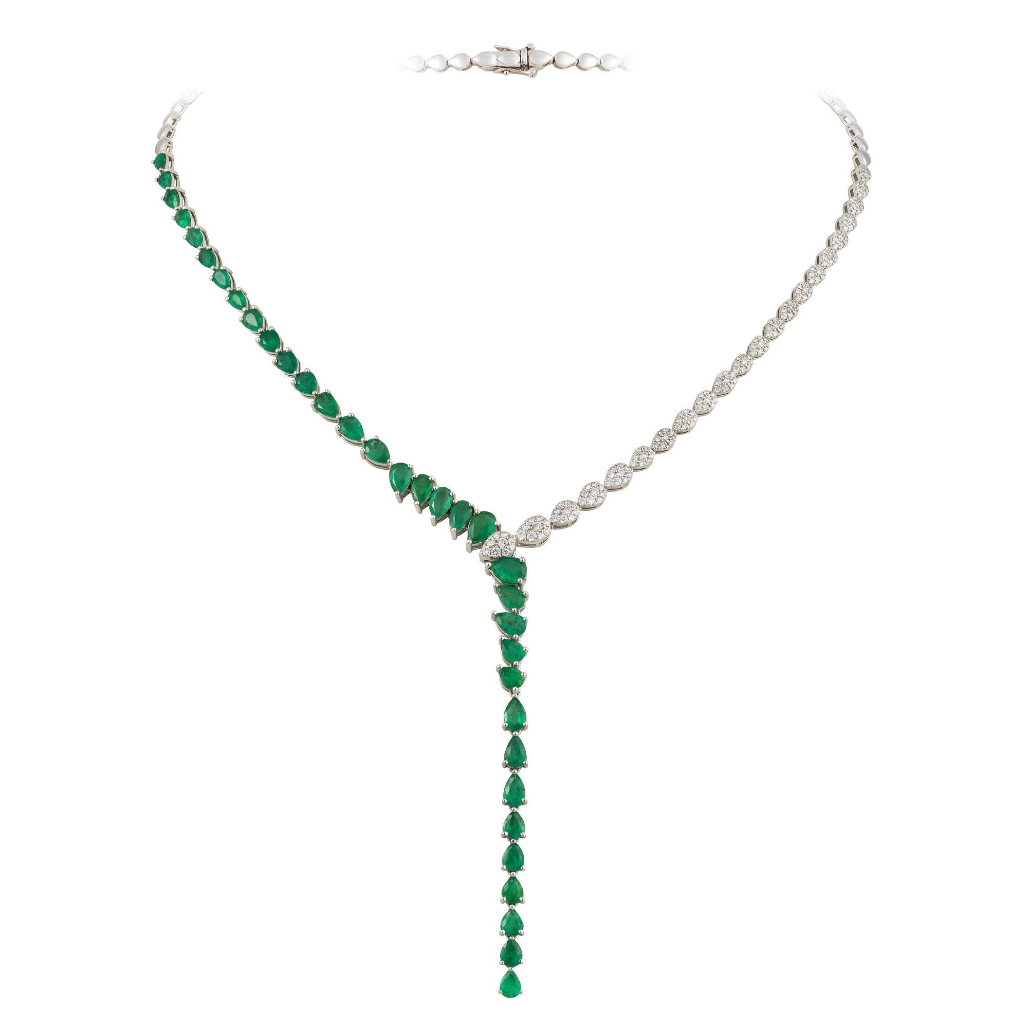 NEU $20, 000 18KT Fancy Glitzernder Smaragd Diamant Fancy Schlangenhalskette mit Schlangenhalskette (Rundschliff) im Angebot