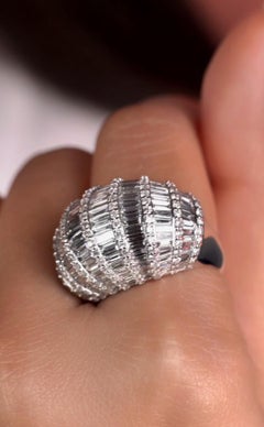 NWT $20, 000 18KT Gold Glittering Gorgeous Fancy Baguette Diamond Bombe Ring
