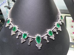 NWT $205, 000 18KT Gold Rare Important Fancy Glittering Emerald Diamond Necklace