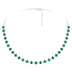 NWT $21, 000 18KT Gold Fancy Large Glittering Fancy Emerald Diamond Necklace