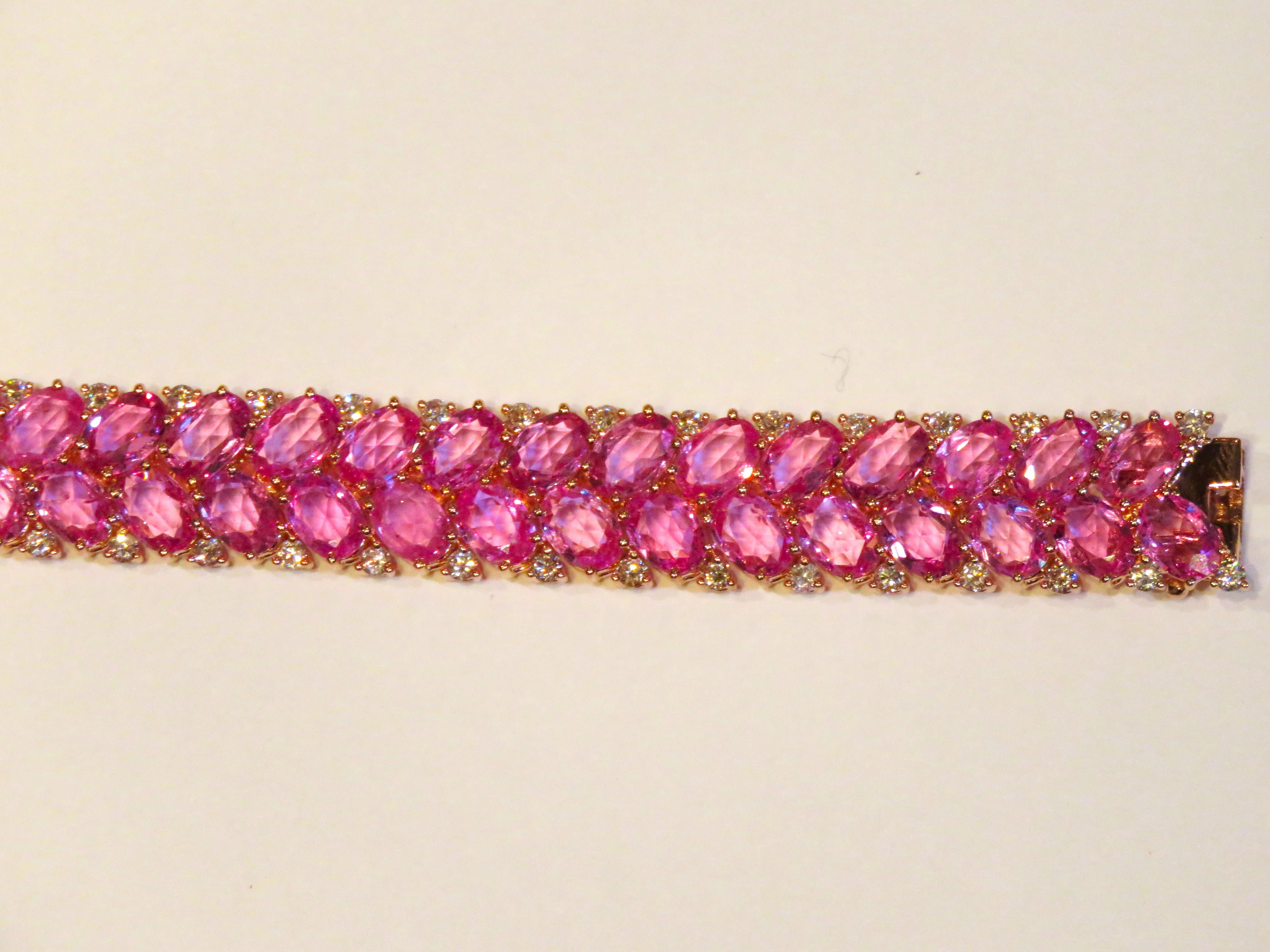 NWT $21, 439 18KT Gold Fancy Glittering 30CT Pink Sapphire Diamond Bracelet In New Condition For Sale In New York, NY