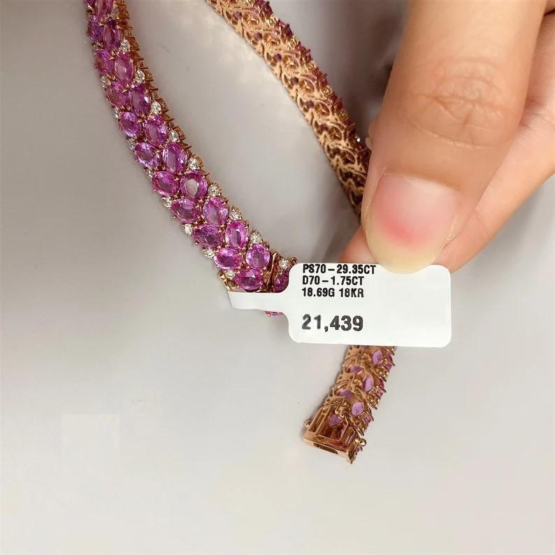 NWT $21, 439 Bracelet en or 18KT Fancy Glittering 30CT Pink Sapphire Diamond en vente 1