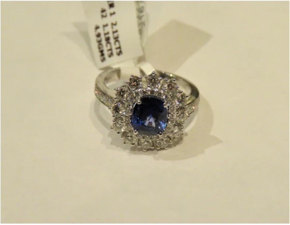 Rose Cut NWT $21, 600 18KT Gold Important Large Fancy Ceylon Blue Sapphire Diamond Ring For Sale