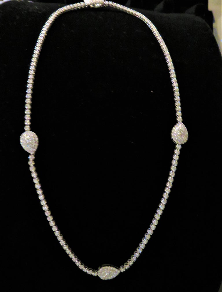 NWT 21,000 Important 18KT Glittering Fancy Large Pear Diamond