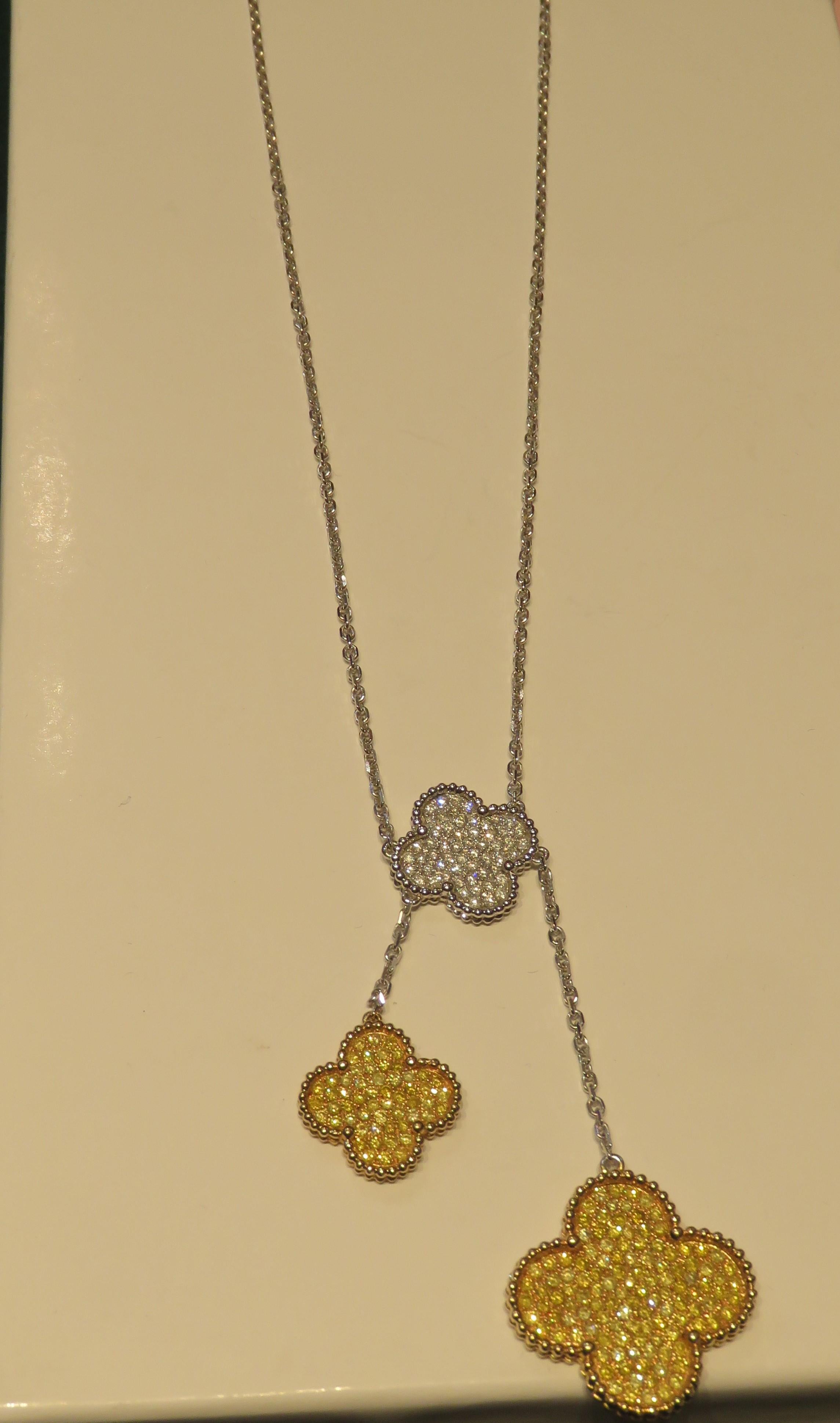 NWT $22, 922 Important 18KT Large Fancy Yellow Diamond Clover Pendant Necklace In New Condition In New York, NY