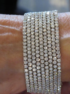 NWT $220, 000 Important Fancy 18KT Gold 9 Row Multi Strand 30CT Diamond Bracelet