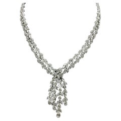 NWT Rare 18 Karat Gorgeous Fancy Glittering Diamond Necklace