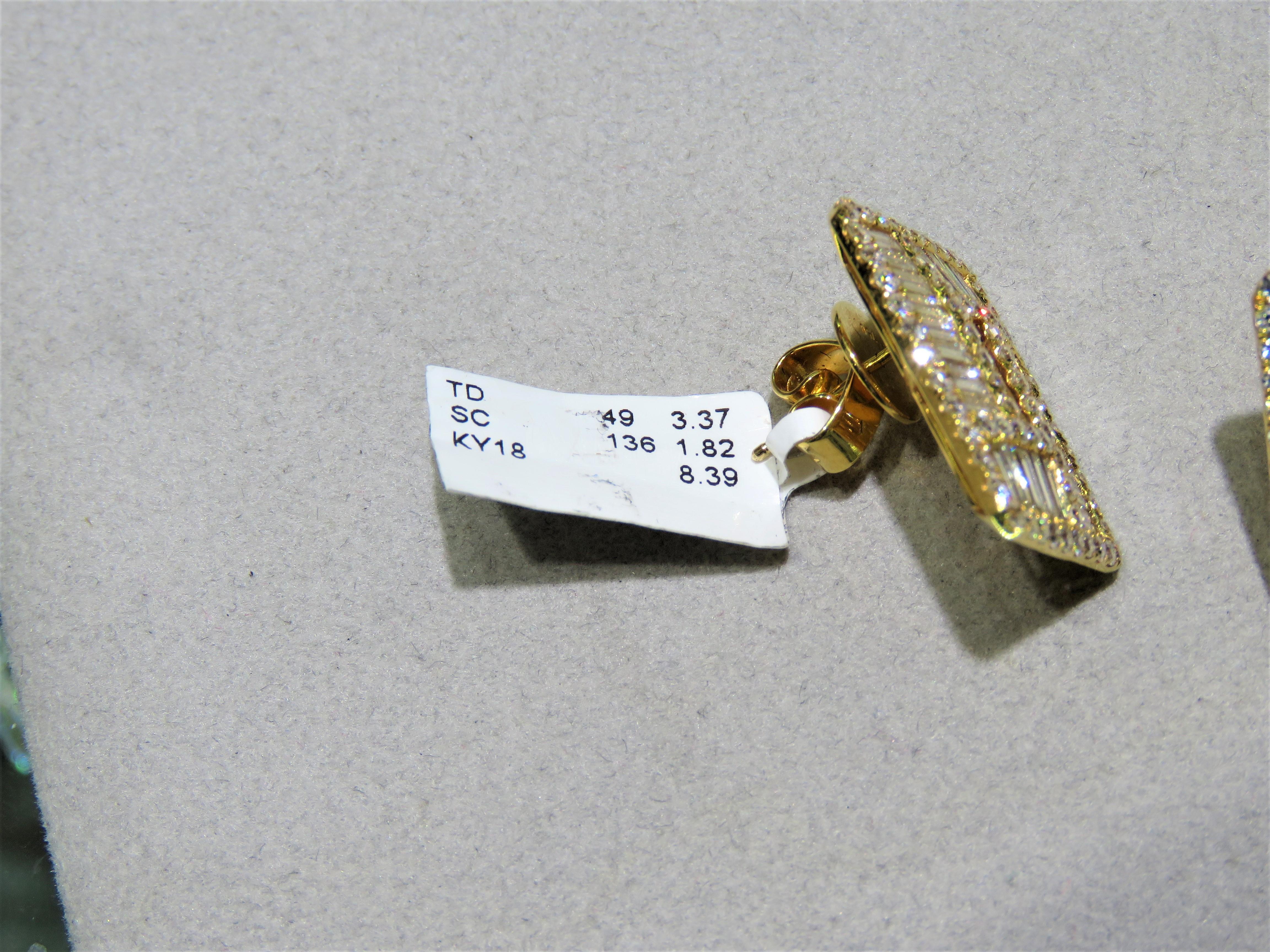 Baguette Cut NWT $24, 000 Rare 18KT Yellow Gold Fancy Baguette Trillion Cut Diamond Earrings For Sale