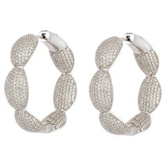NWT $25, 000 18KT or blanc Fancy Large Glittering Fancy Diamond Hoop Earrings (boucles d'oreilles en or blanc 18KT)