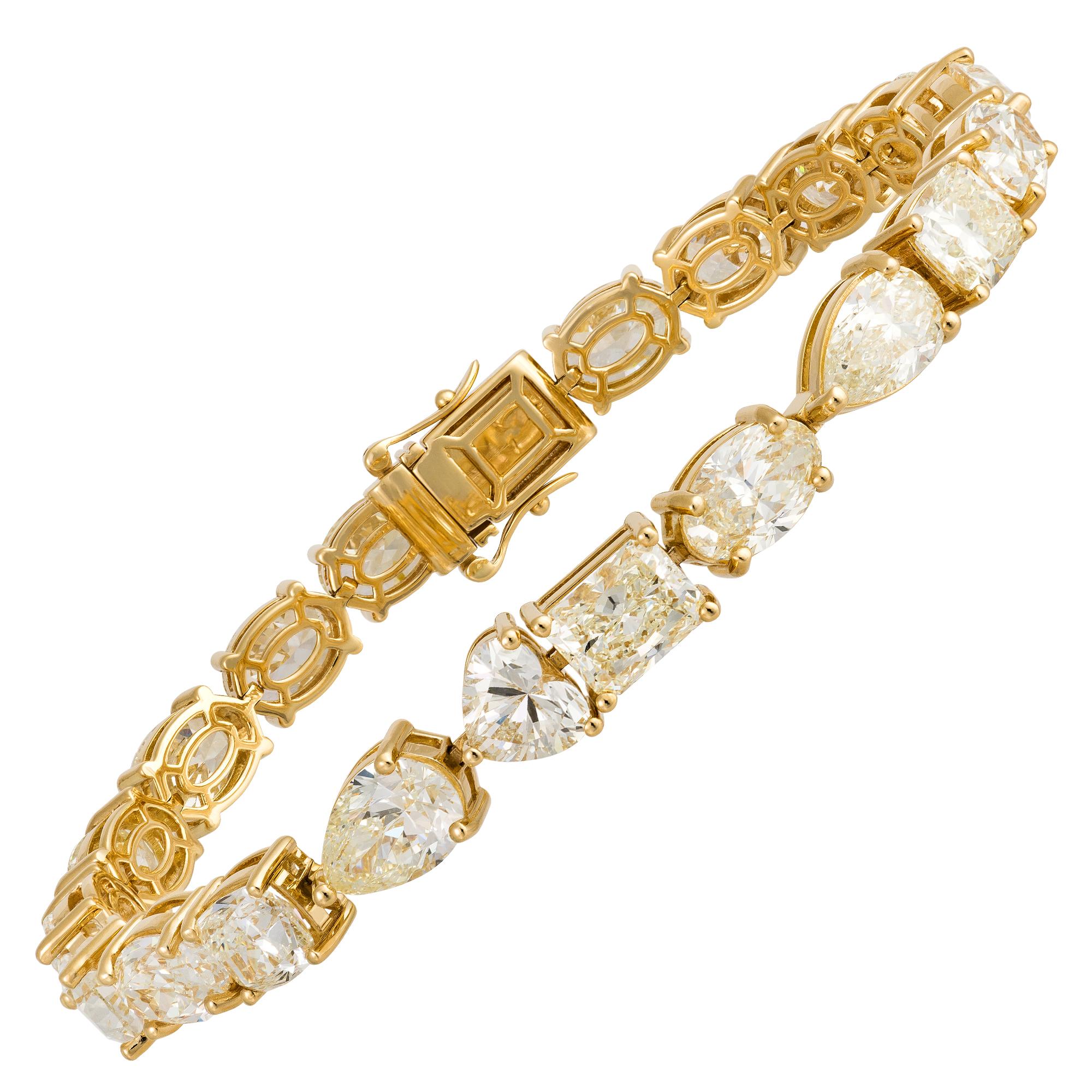 Mixed Cut NWT $250, 000 Rare 18KT Magnificent Fancy 23CT Yellow Diamond Tennis Bracelet For Sale