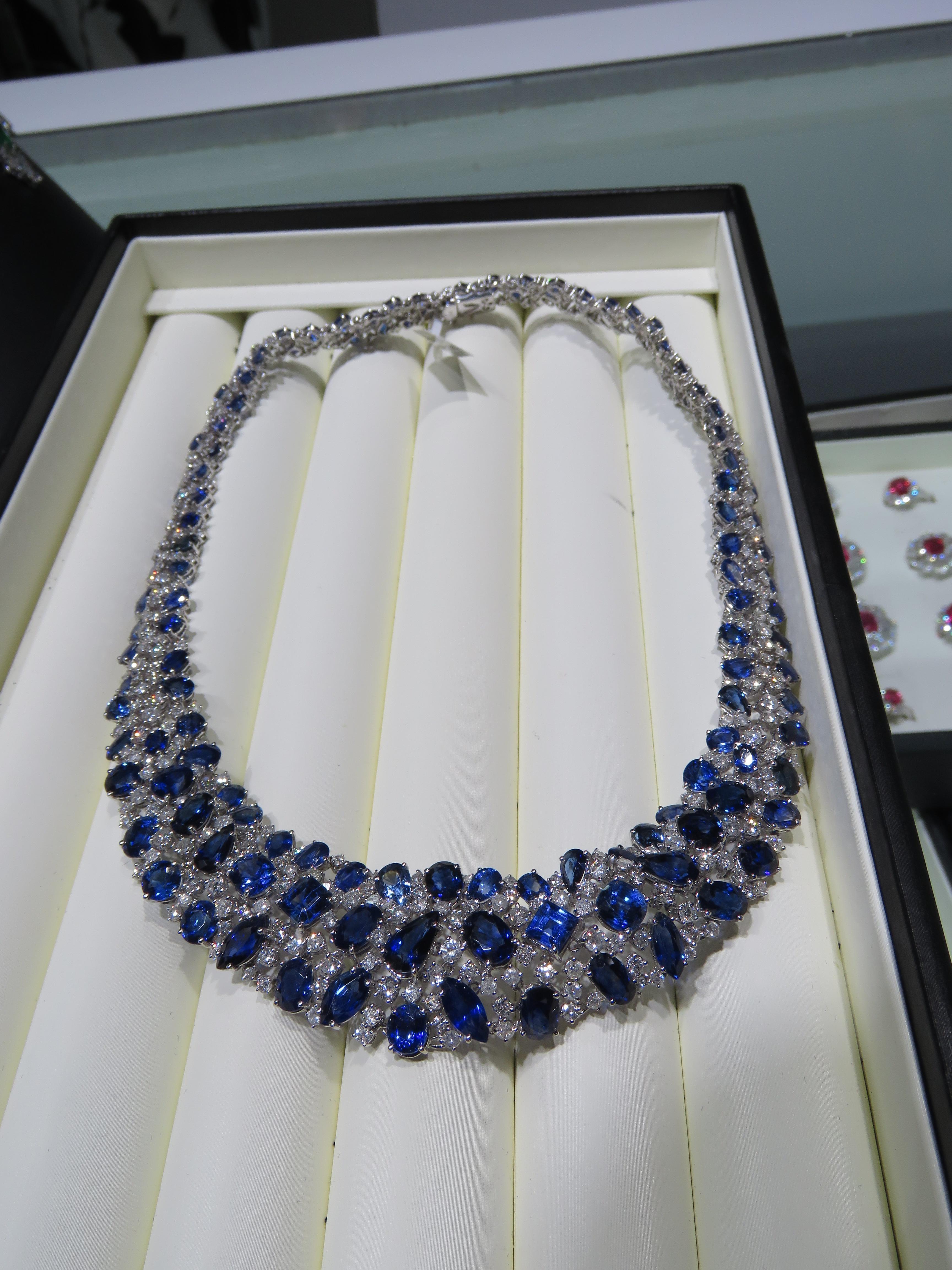 Mixed Cut NWT $250, 000 Rare Fancy 18KT Gold Gorgeous Ceylon Sapphire Diamond Necklace For Sale