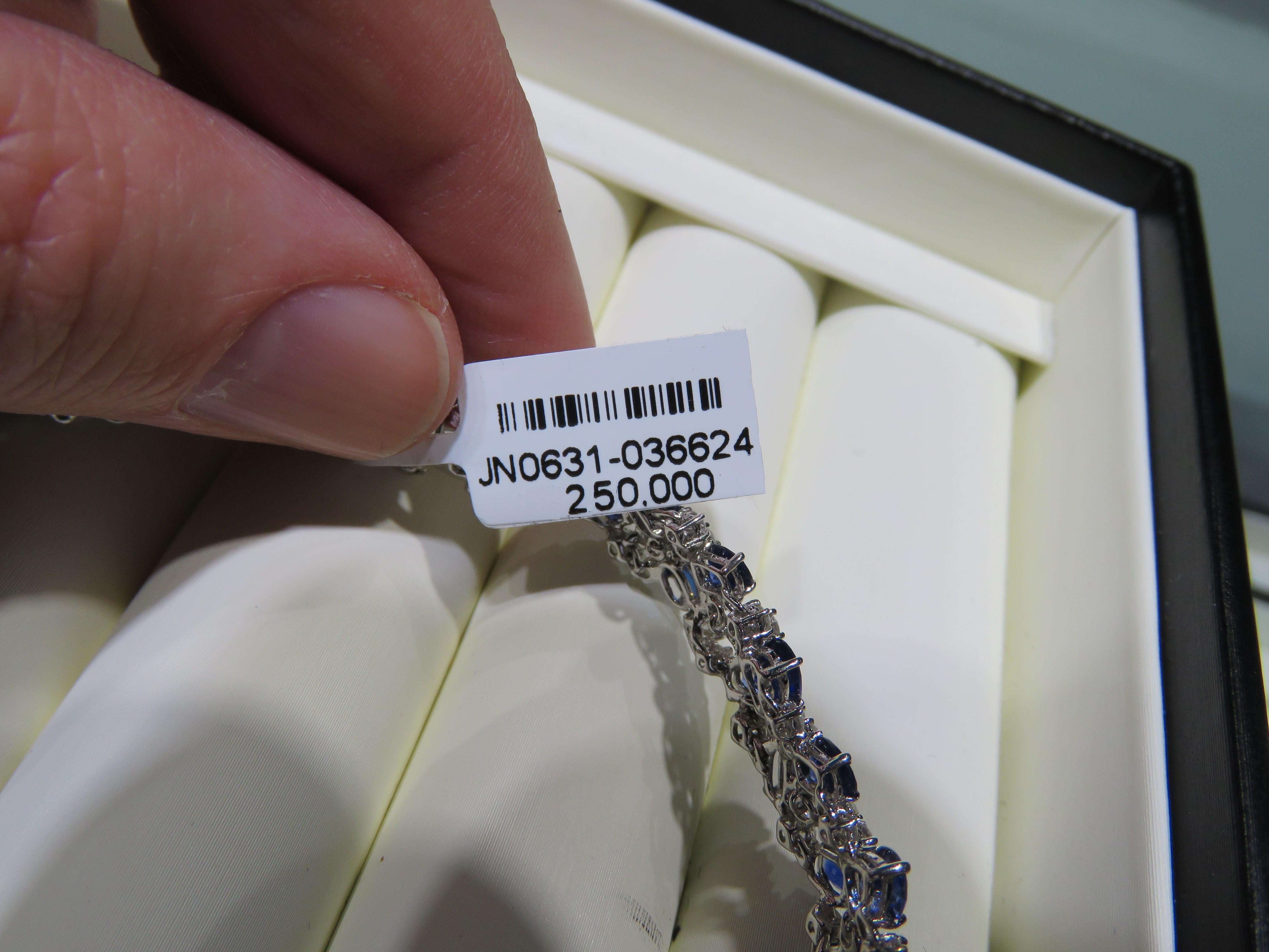 NWT $250, 000 Rare Fancy 18KT Gold Gorgeous Ceylon Sapphire Diamond Necklace For Sale 3