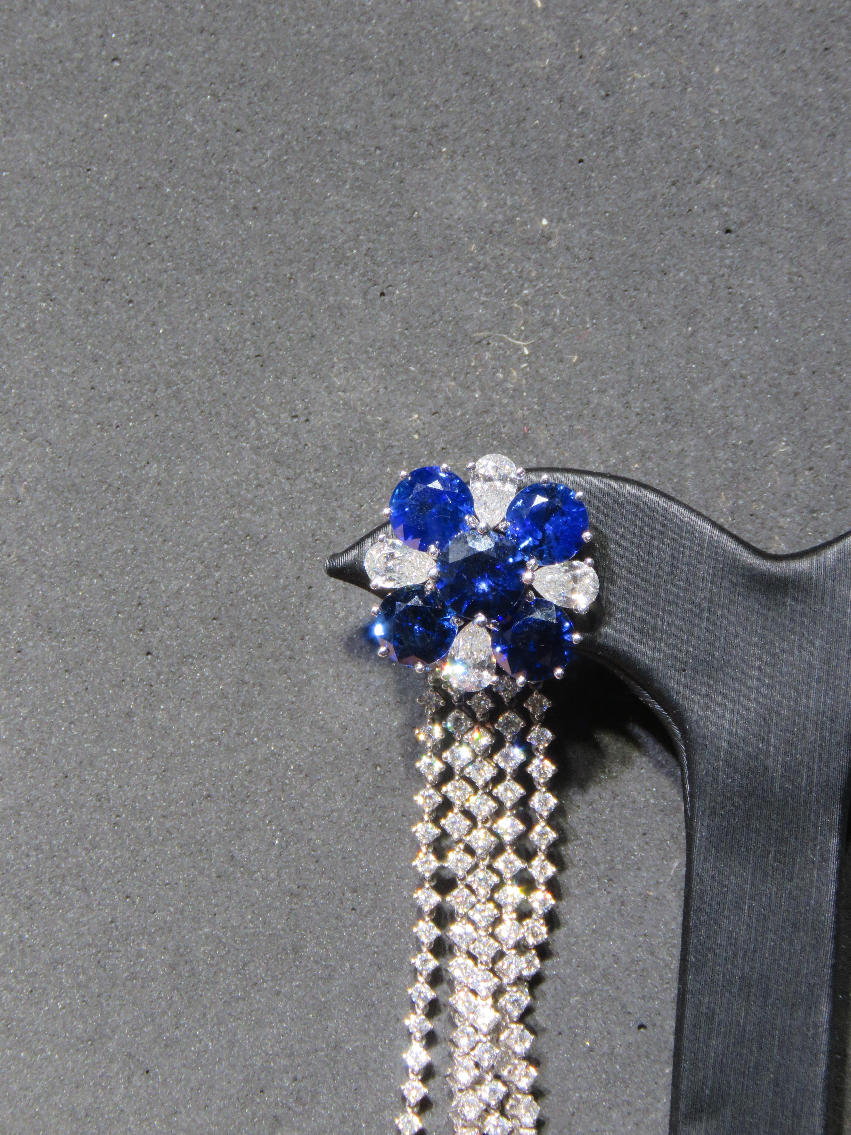 Mixed Cut NWT $258, 100 18KT Gold Rare Fancy Ceylon Blue Sapphire Diamond Dangle Earrings For Sale