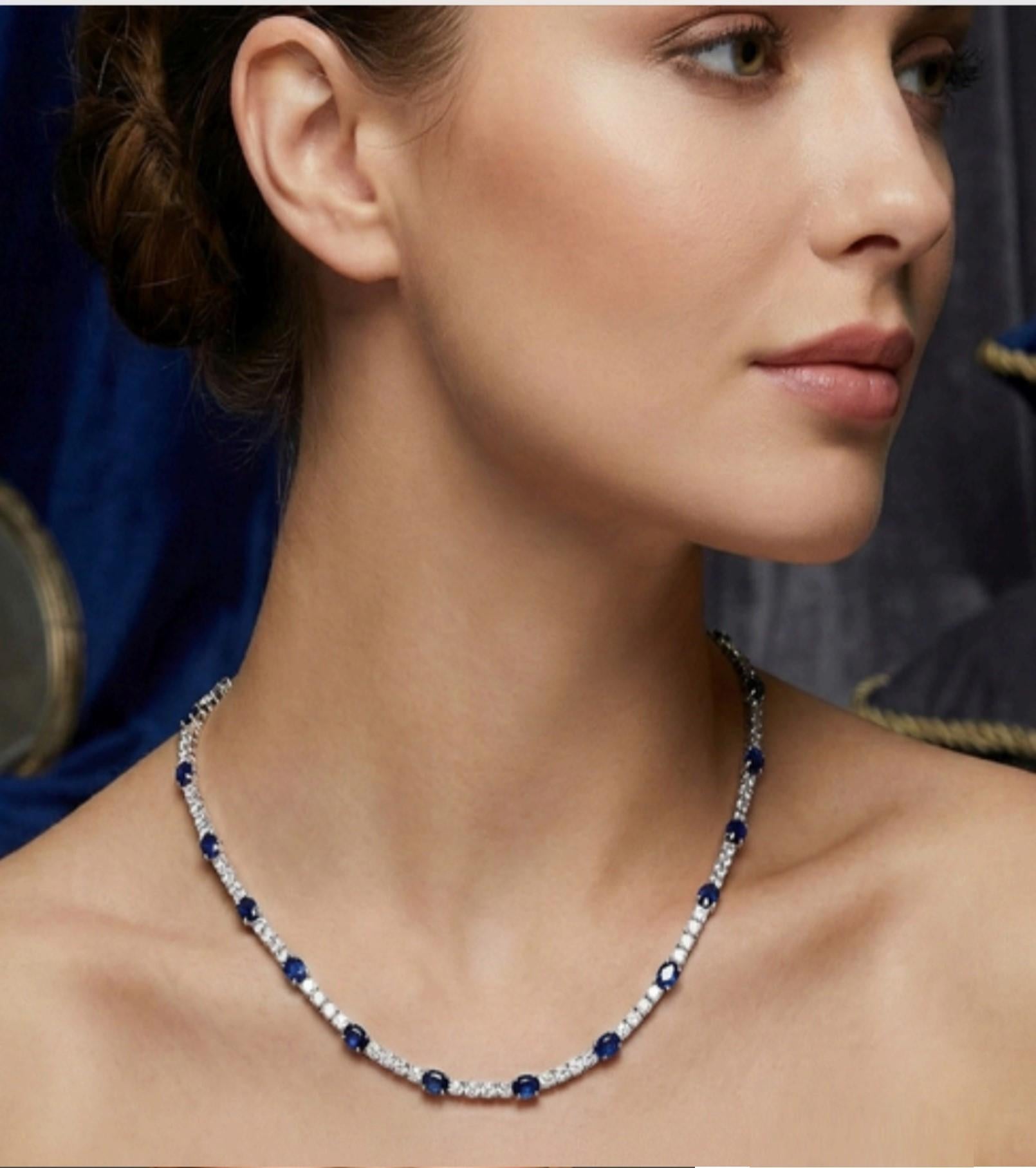 Taille mixte NWT $26, 000 Collier en or 18KT Fancy Glittering 8CT Blue Sapphire Diamond en vente