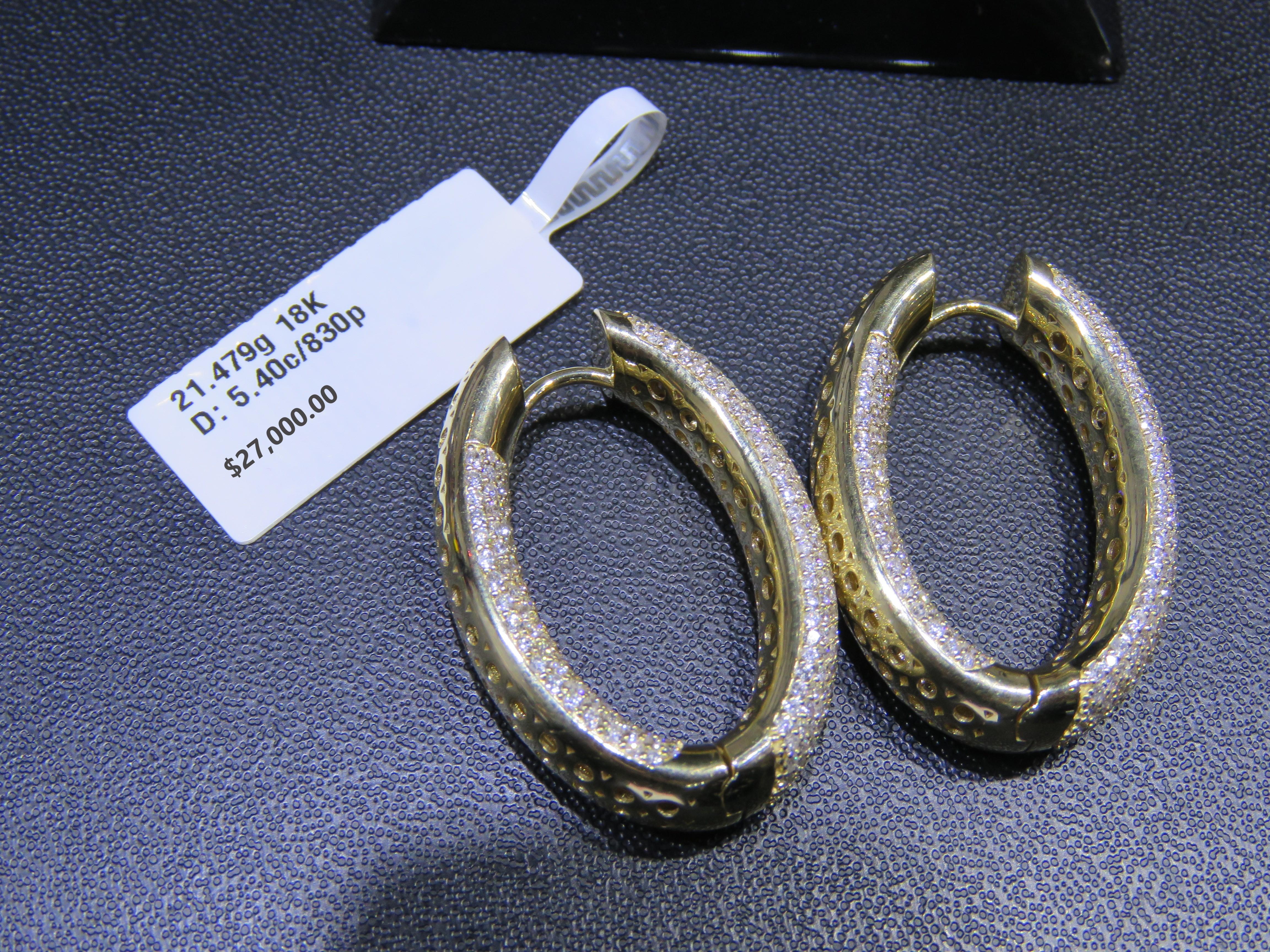 Round Cut NWT $27, 000 18KT Yellow Gold Fancy Large Glittering Fancy Diamond Hoop Earrings For Sale