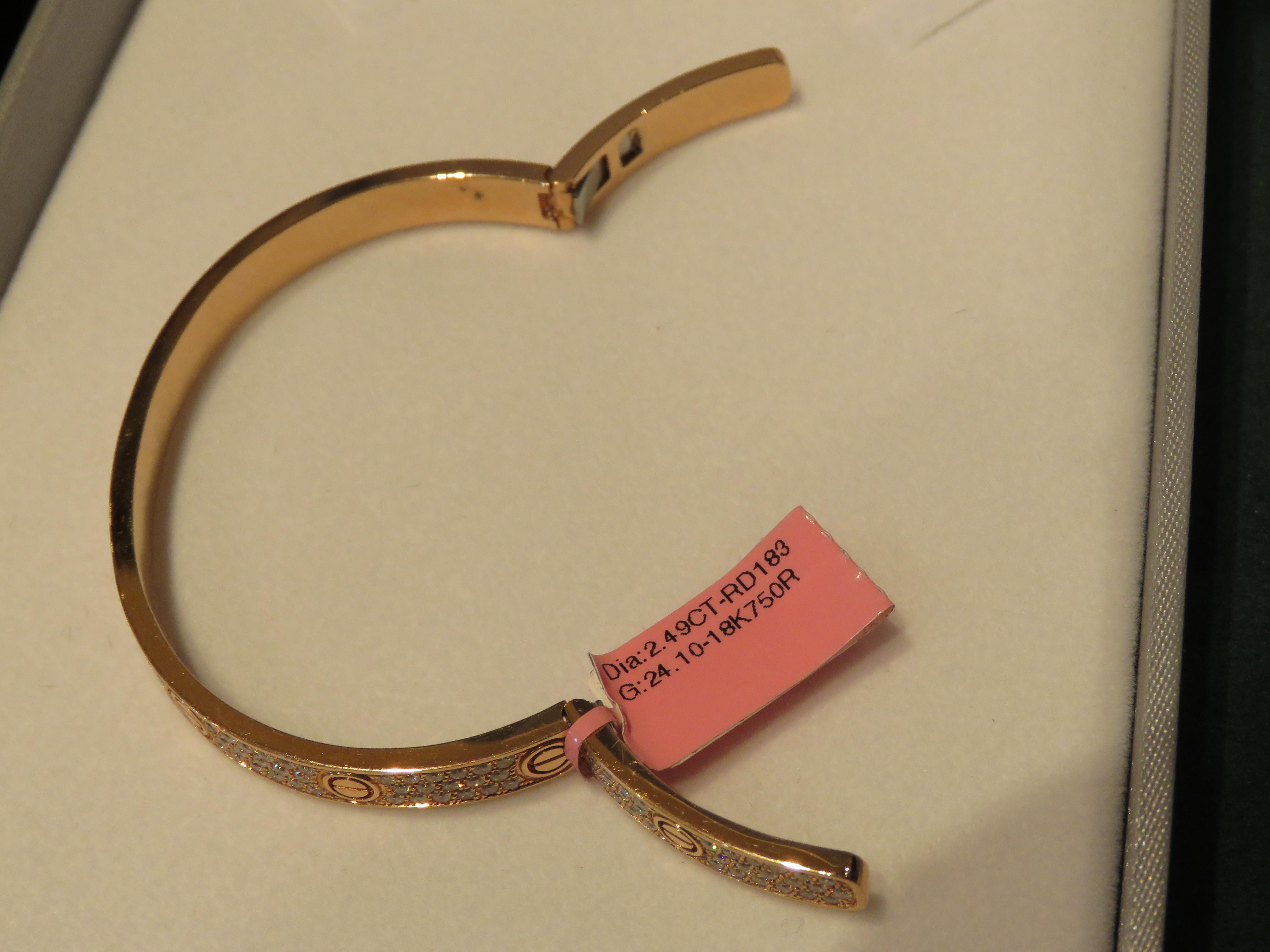 NWT $27, 759 18 Karat Rose Gold Fancy Glittering Diamond Screw Bangle Bracelet In New Condition For Sale In New York, NY