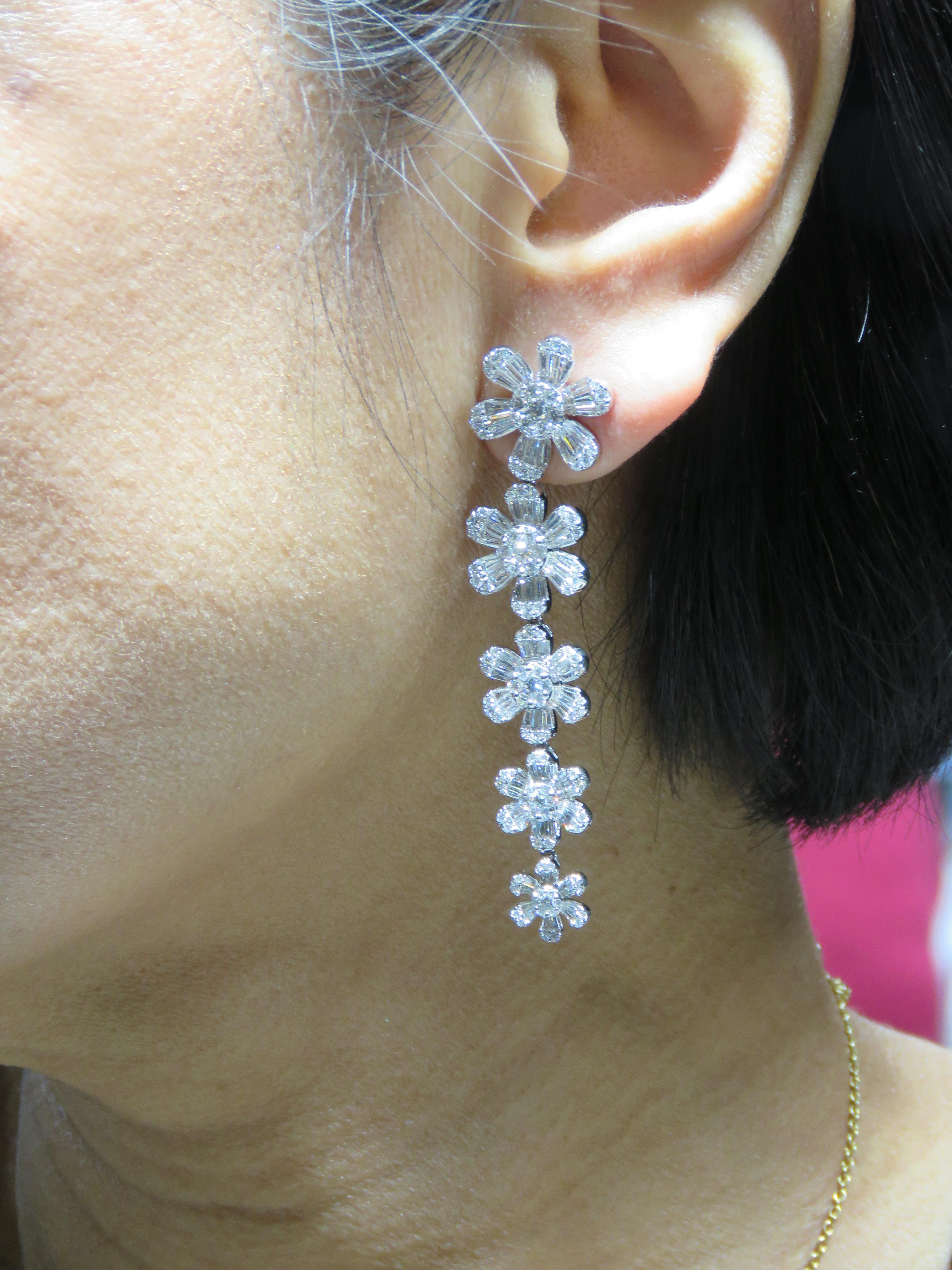 Mixed Cut NWT $28, 000 18KT Gold Rare Fancy Long Flower Diamond Dangle Earrings For Sale