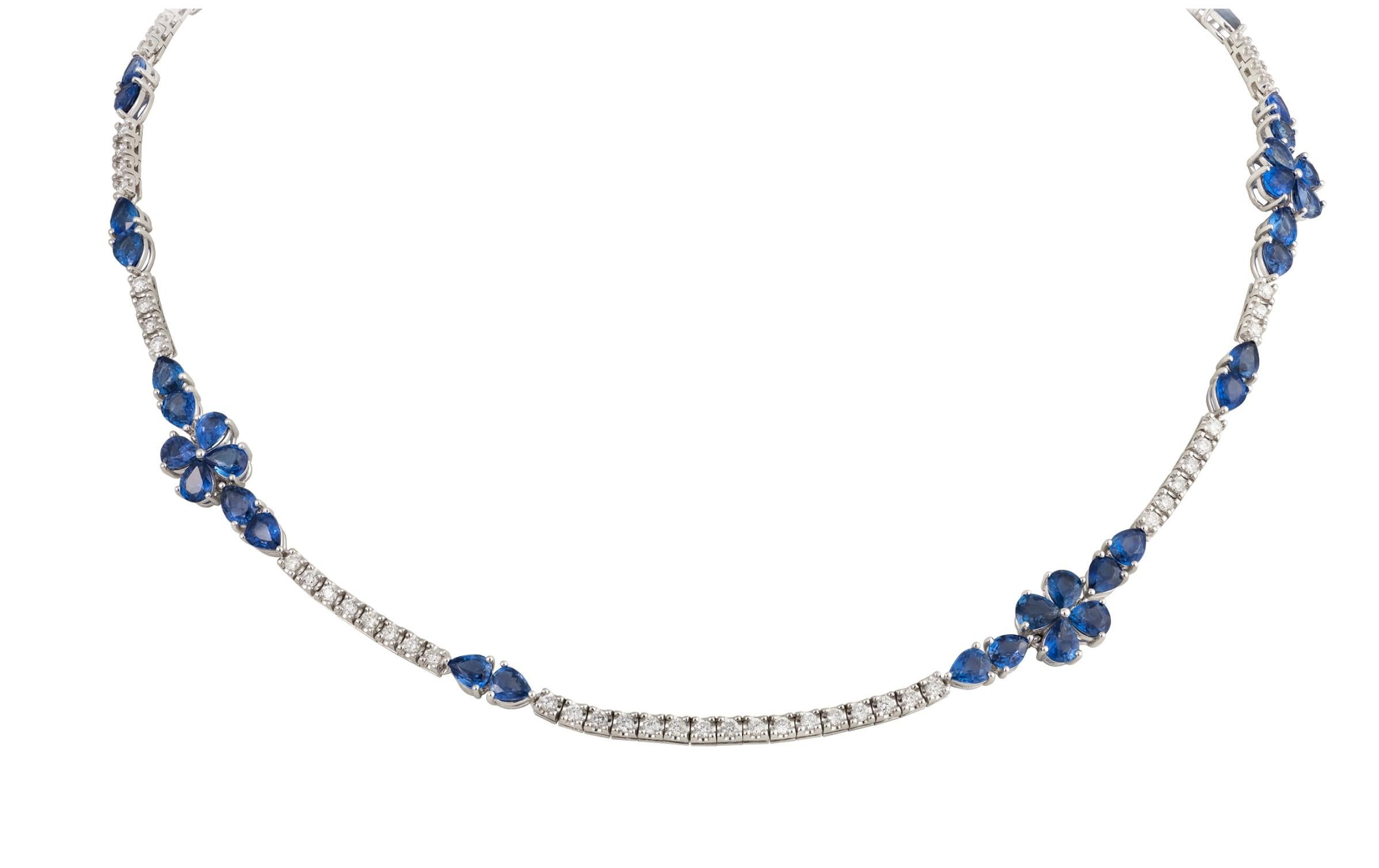 Taglio misto NWT $28, 500 Collana in oro 18KT Fancy Large Glittering Blue Sapphire Diamond in vendita