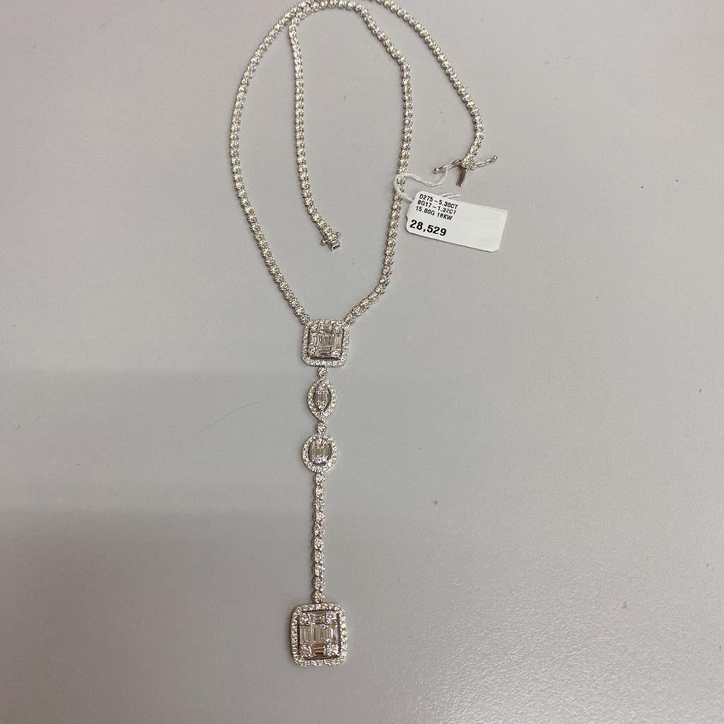 Mixed Cut NWT $28, 529 18KT Impressive Fancy Glittering Long Diamond Drop Necklace For Sale