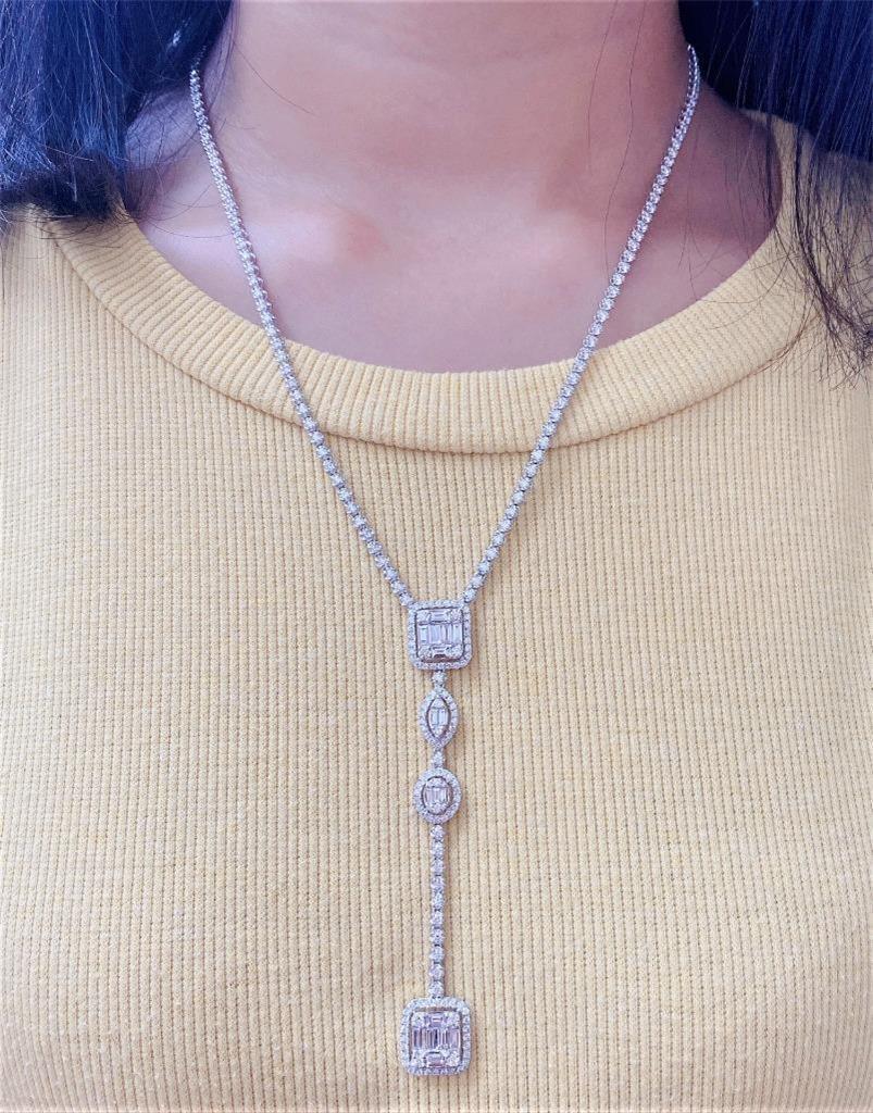 NWT $28, 529 18KT Impressive Fancy Glittering Long Diamond Drop Necklace In New Condition For Sale In New York, NY