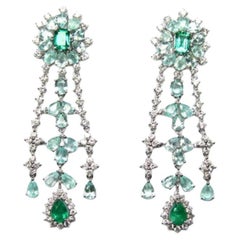 NWT $28, 600 Orecchini pendenti in oro 18KT con diamanti Paraiba e smeraldo