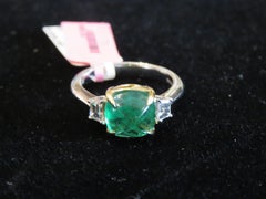 NWT $29, 537 Rare Important 18KT Gold Large Gorgeous Emerald Loaf Diamond Ring