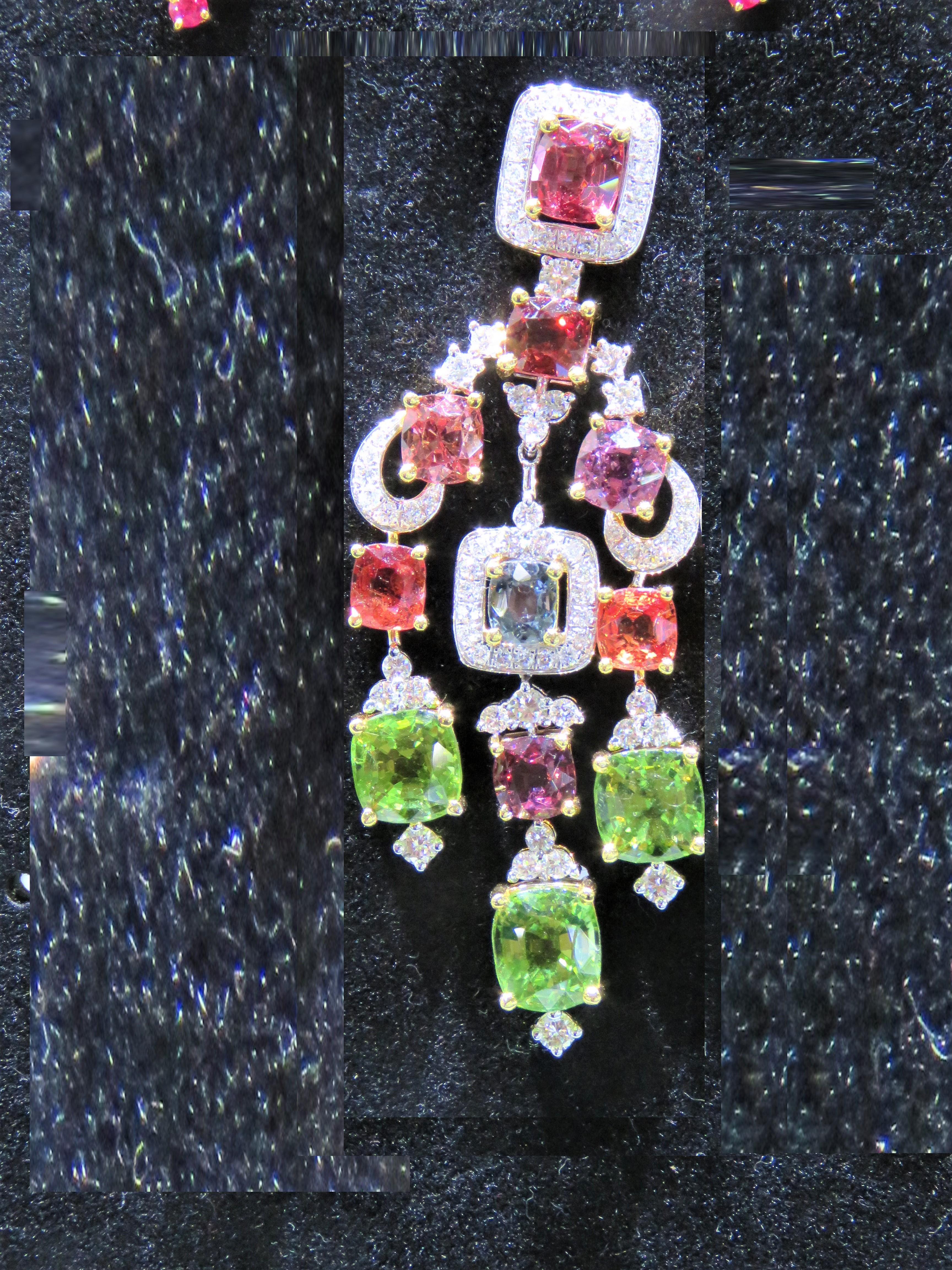 NWT 29, 000 18KT Fancy Large Glittering Rare Colorful Spinel Diamond Earrings In New Condition For Sale In New York, NY