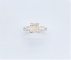 NWT $2, 949 18KT Gold Glittering Fancy Baguette Diamant Verlobung Anweisung Ring