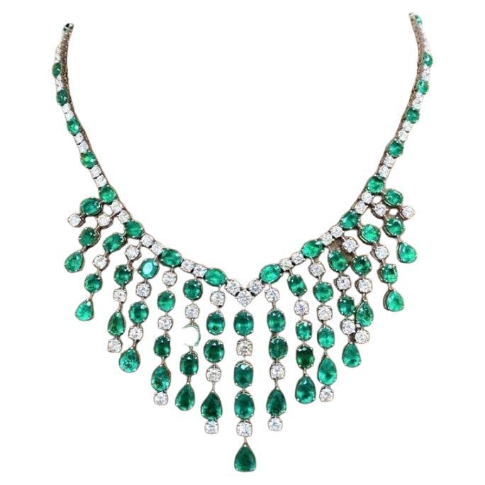 NWT $295, 000 18KT Fancy Glittering Large 50CT Colombian Emerald Diamond Necklace