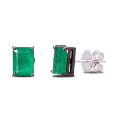 NWT 18 Karat Gold Glittering Fancy Green Emerald Stud Earrings Studs