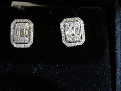 NWT $3, 750 18 Karat Gold Fancy Glittering Diamond Stud Earrings
